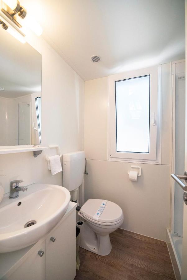 ביוגראד נה מורו Mobile Home Cube, 3 Bedrooms, Free Parking, Wifi מראה חיצוני תמונה
