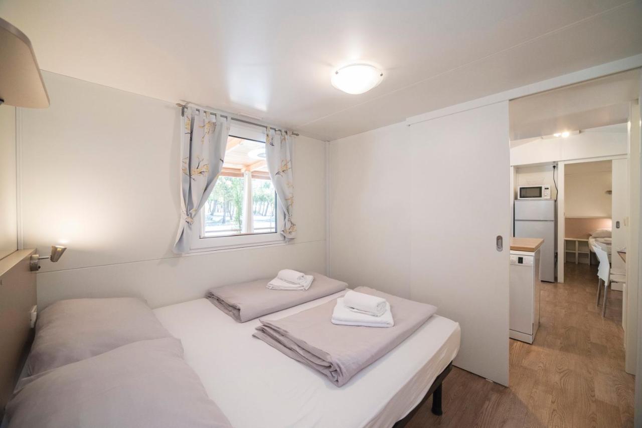 ביוגראד נה מורו Mobile Home Cube, 3 Bedrooms, Free Parking, Wifi מראה חיצוני תמונה
